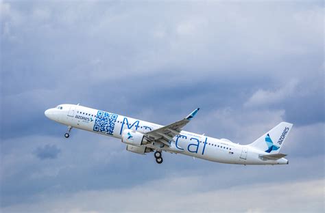 Azores Airlines Flights and Reviews (with photos) .